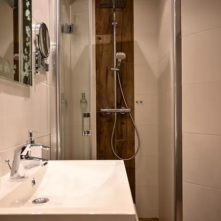 La Romance - Spacieuse & Luxueuse - Parking Gratuit 펜션 *